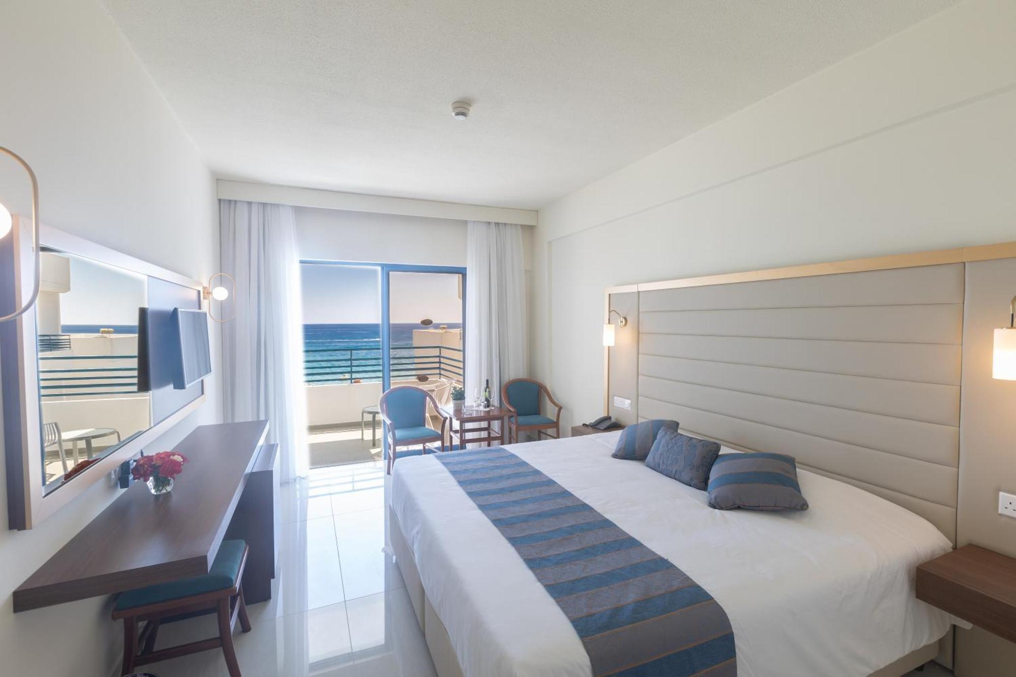 Iliada Beach Hotel Protaras Bagian luar foto