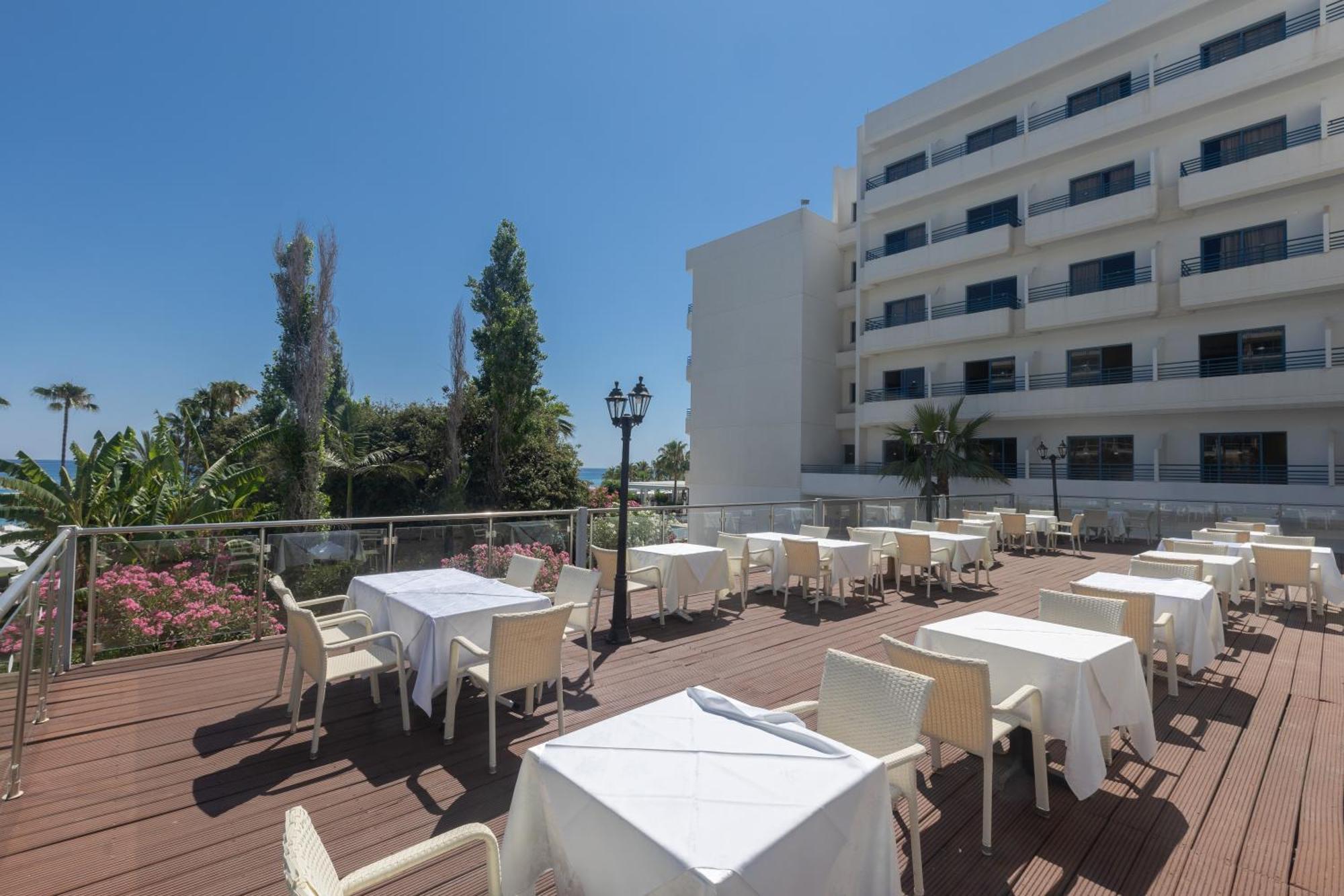 Iliada Beach Hotel Protaras Bagian luar foto