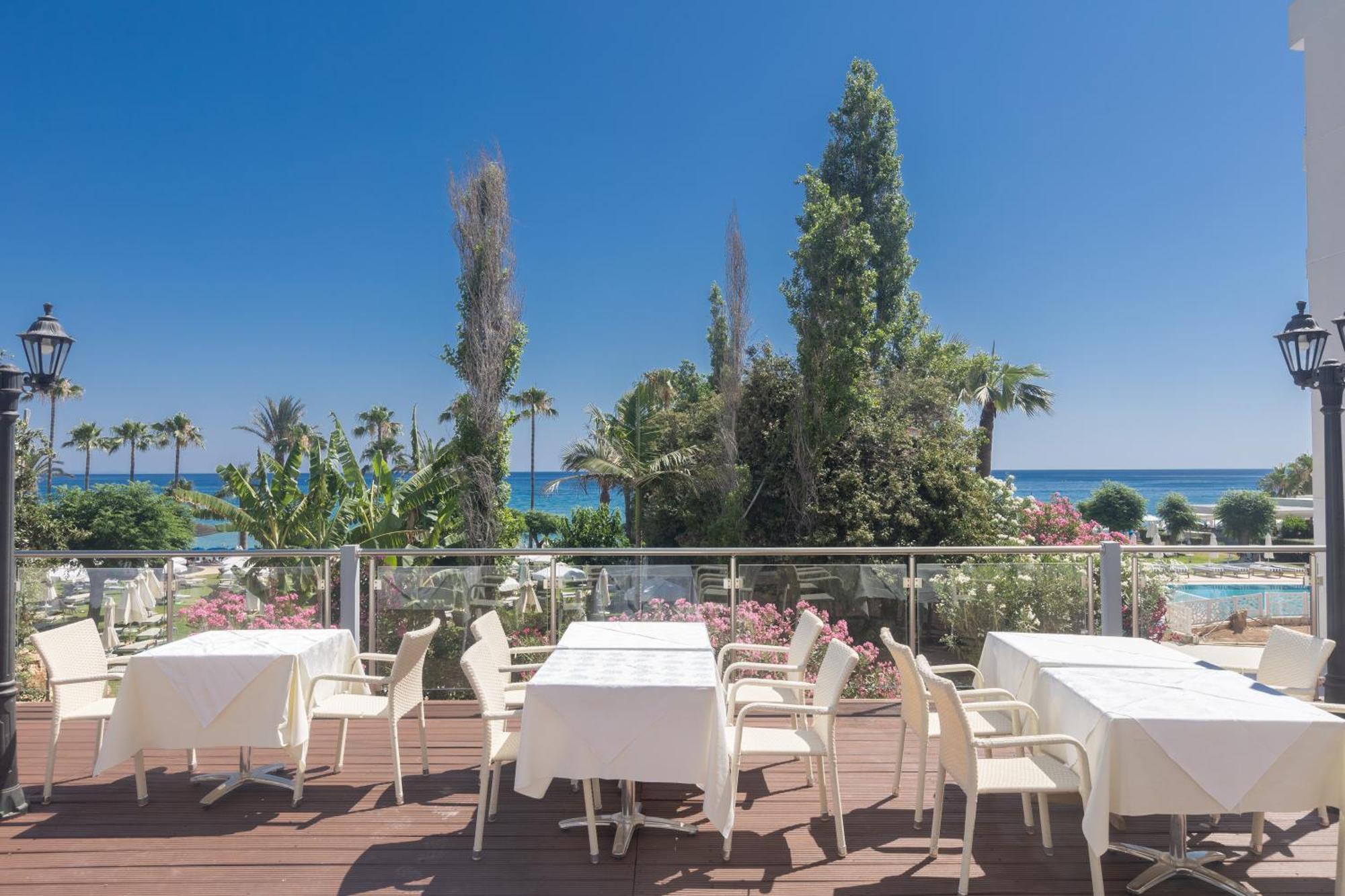 Iliada Beach Hotel Protaras Bagian luar foto