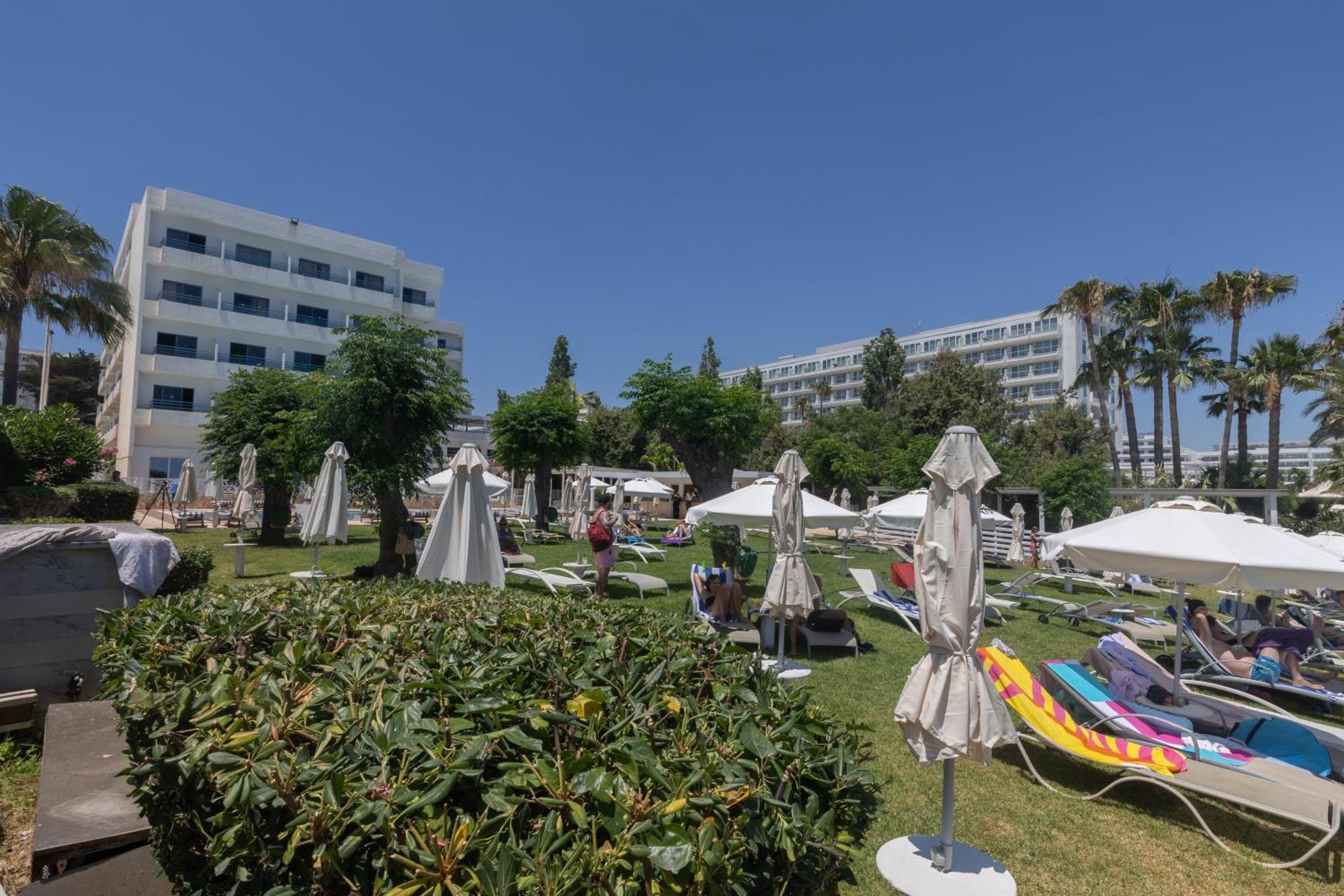 Iliada Beach Hotel Protaras Bagian luar foto
