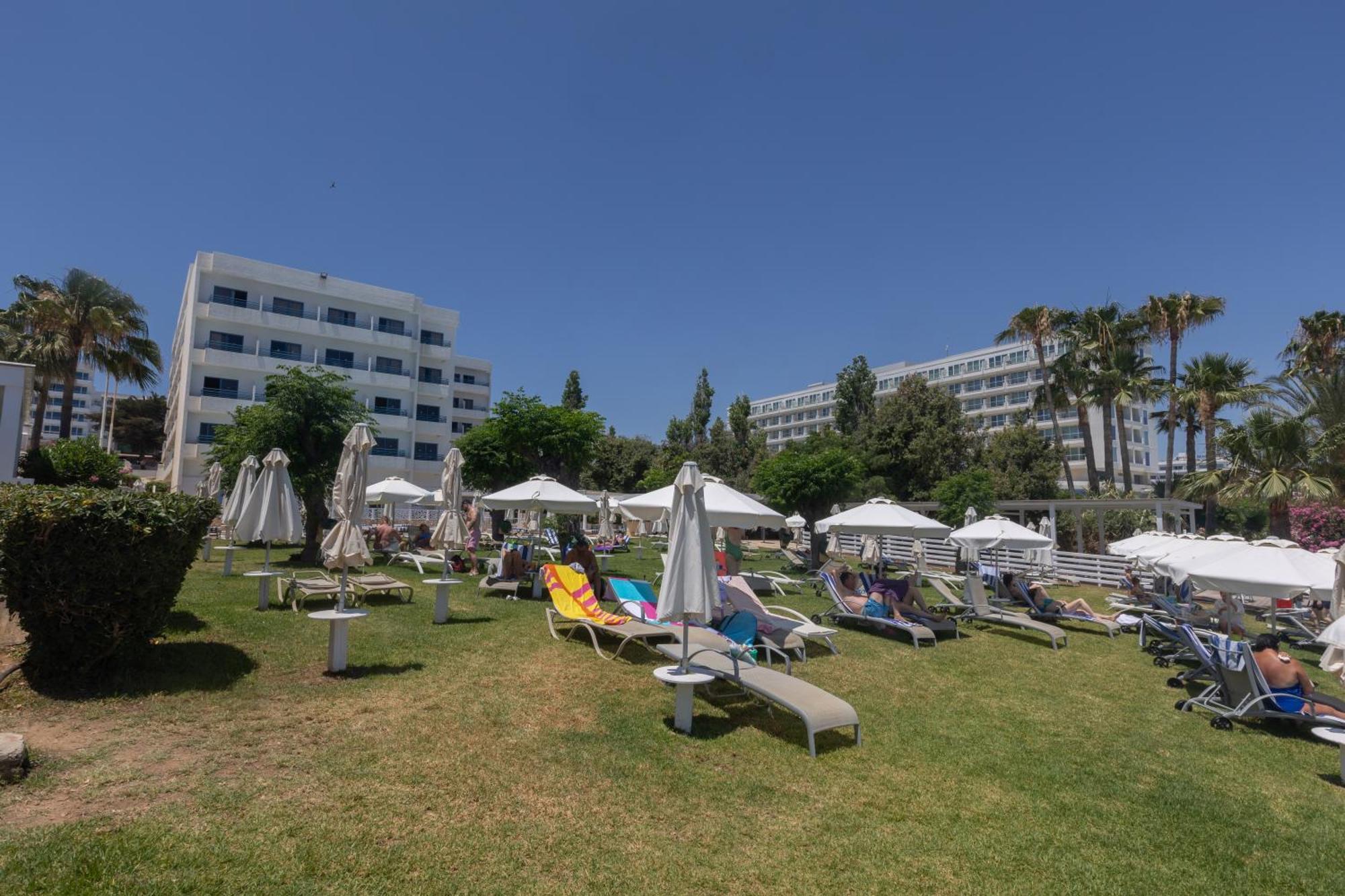 Iliada Beach Hotel Protaras Bagian luar foto