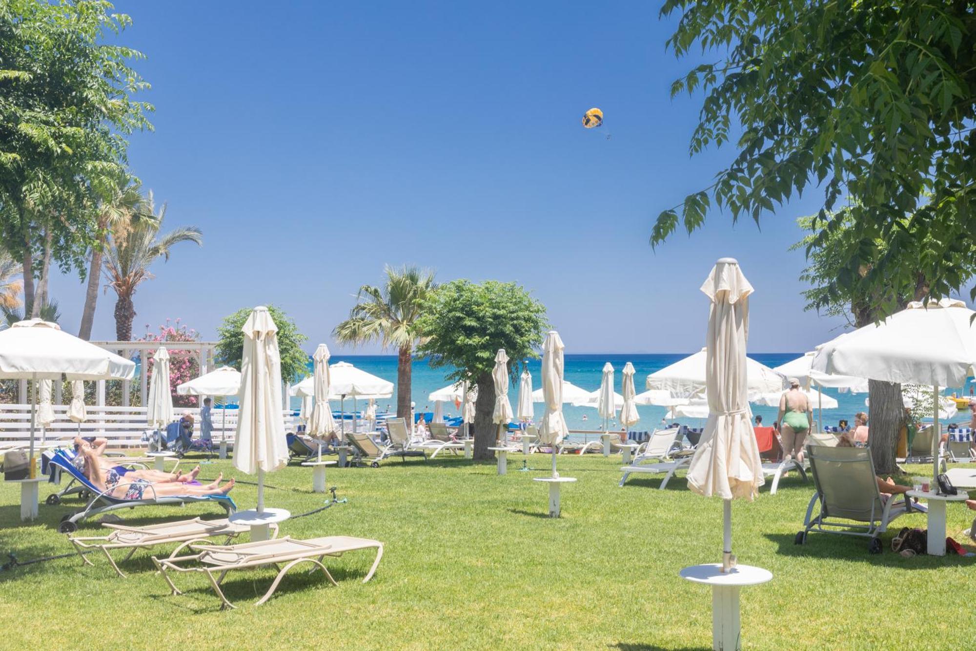 Iliada Beach Hotel Protaras Bagian luar foto
