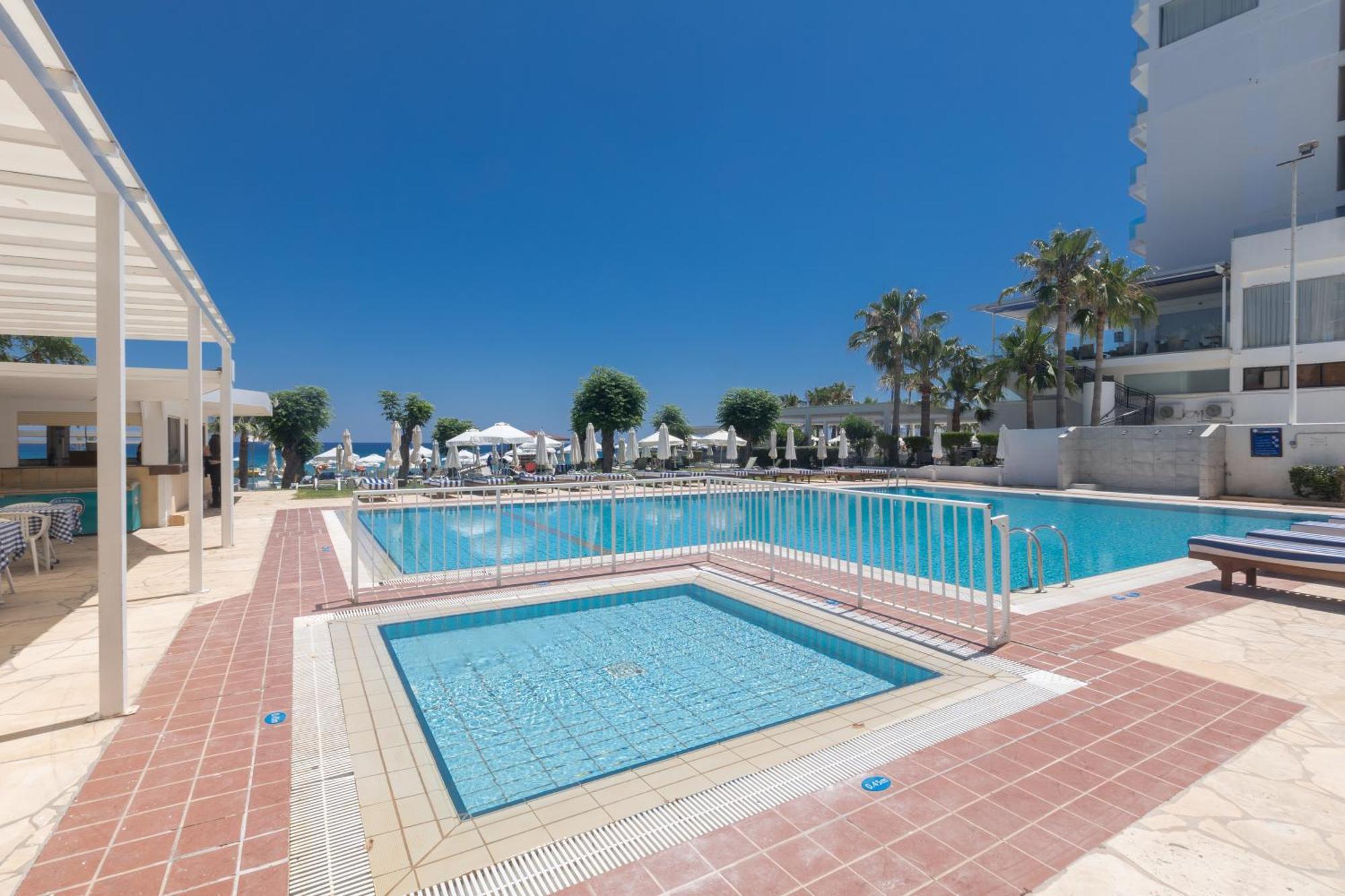 Iliada Beach Hotel Protaras Bagian luar foto