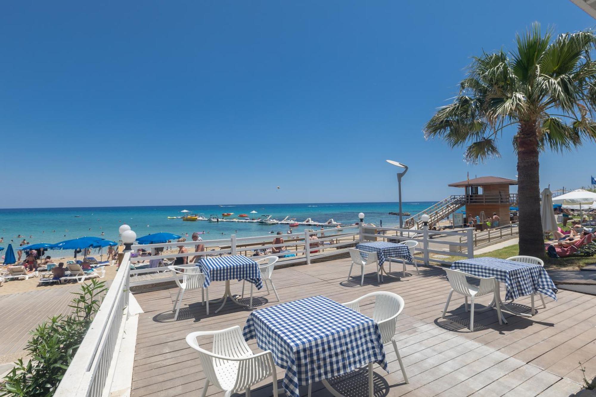 Iliada Beach Hotel Protaras Bagian luar foto