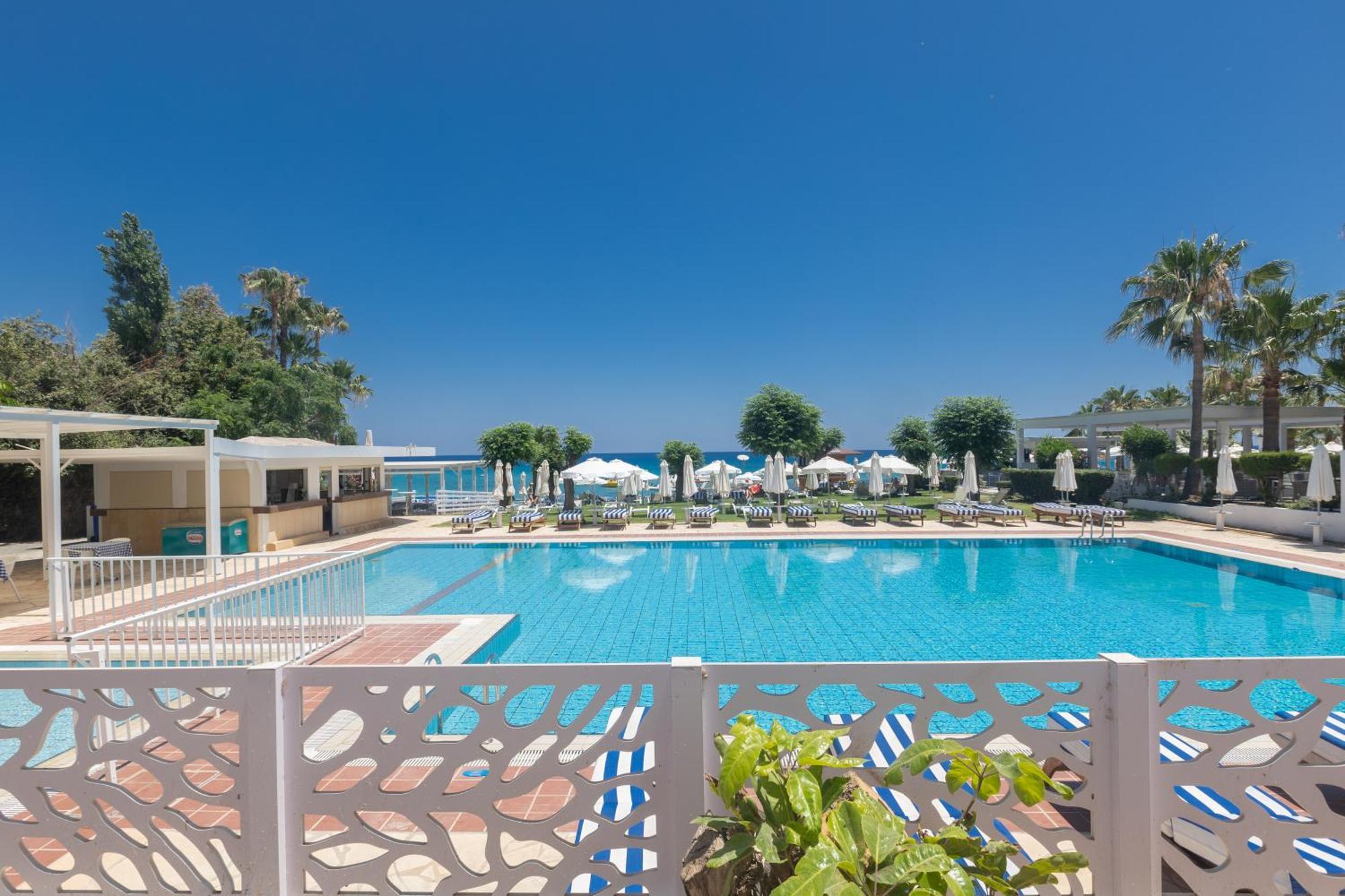 Iliada Beach Hotel Protaras Bagian luar foto