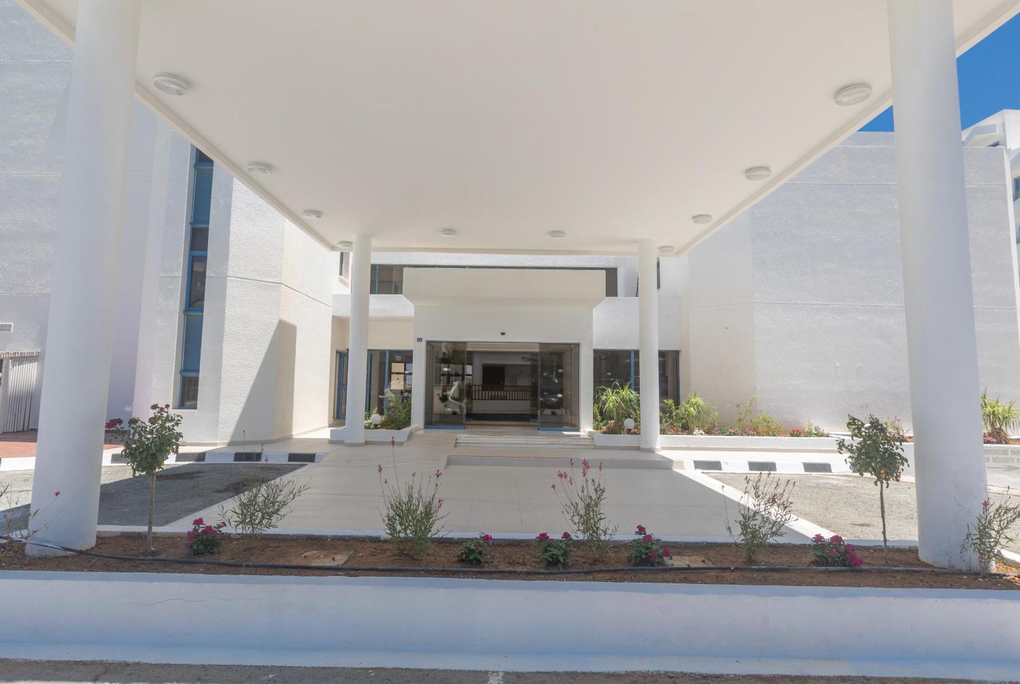 Iliada Beach Hotel Protaras Bagian luar foto